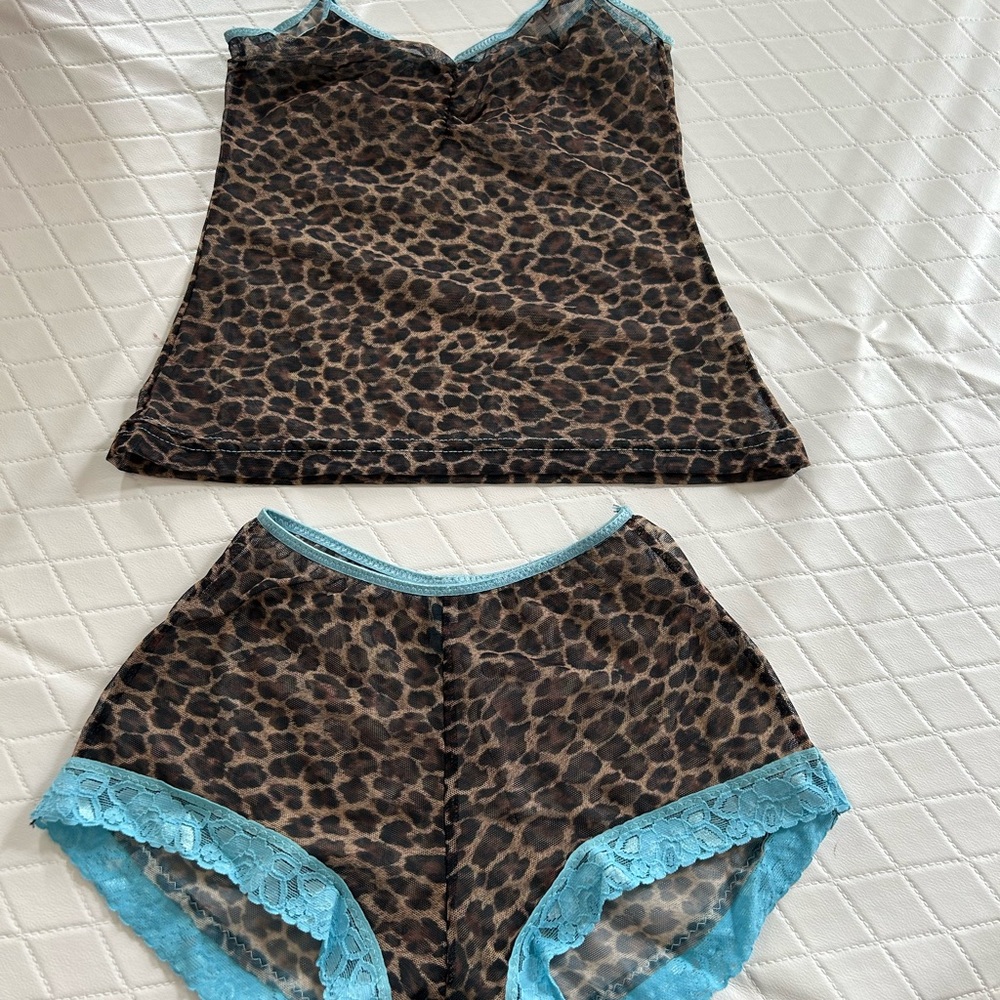 Leopard lingerie